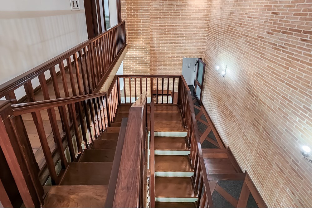 JFE 365 602291018-100 - REMAX B12 Exclusividades