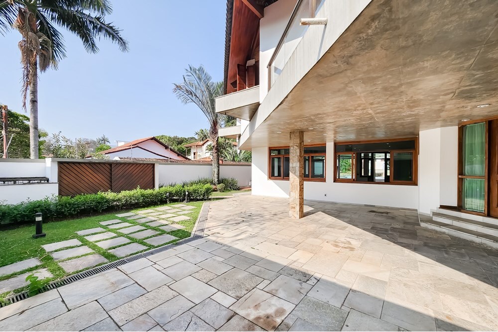 JFE 365 602291018-100 - REMAX B12 Exclusividades