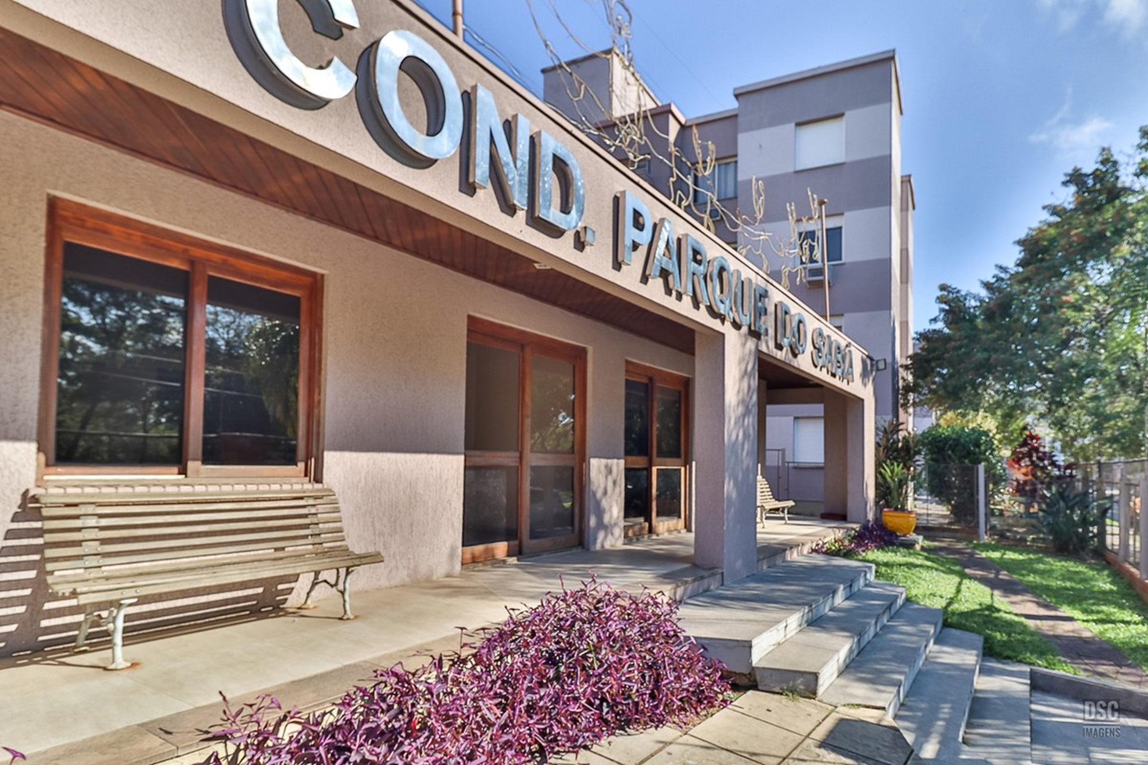 APEZ 42 Apto 612511074-147 — Apartamento 2 dorm