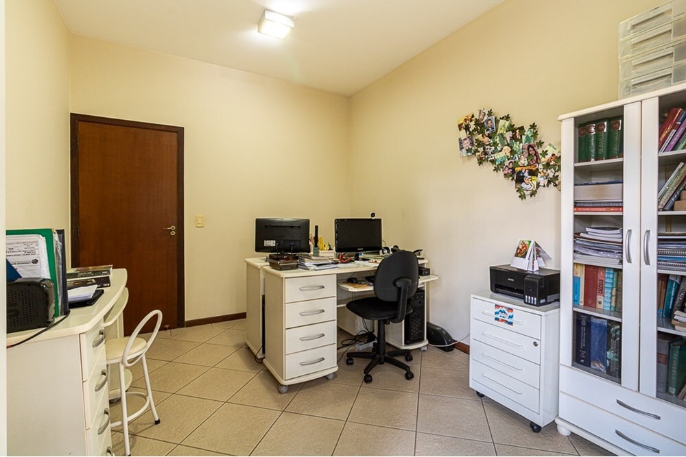 Residencial Multifamiliar de 4 quartos, 291m² | Eu Corretor