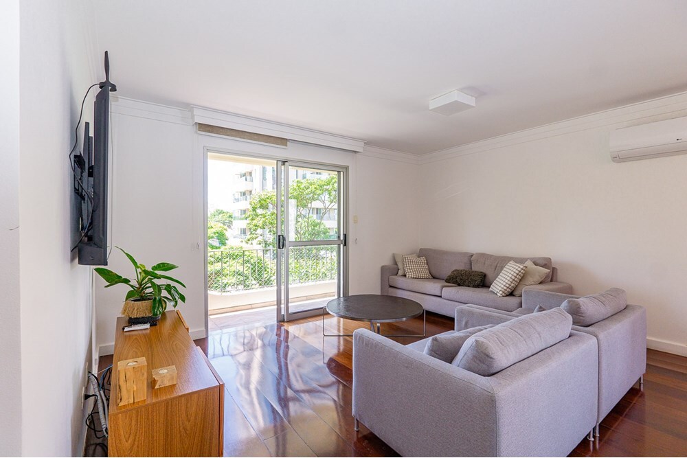 BBDT 639 Apto 601241044-29 - REMAX Ville Exclusividades