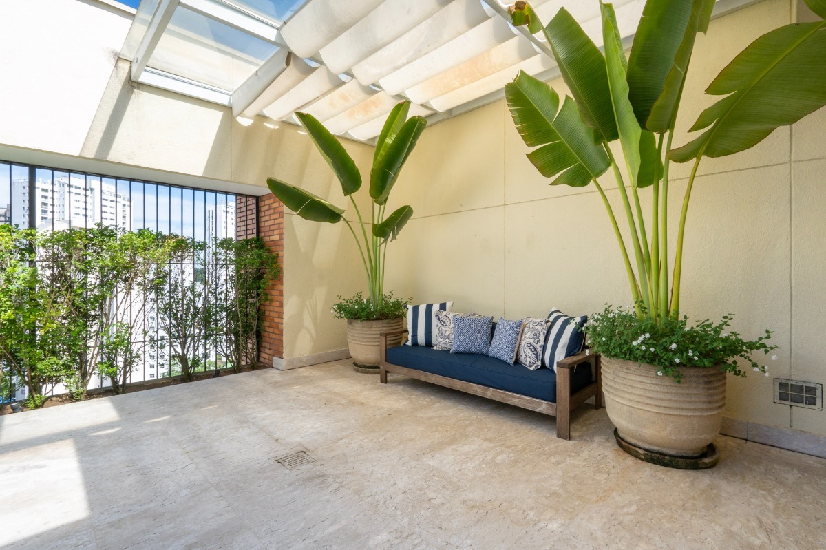 Residencial Multifamiliar de 5 quartos, 881m² no bairro Real Parque, em São Paulo | Eu Corretor