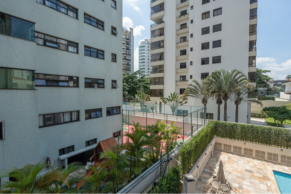 Residencial Multifamiliar de 4 quartos, 178m² no bairro Moema, em São Paulo | Eu Corretor