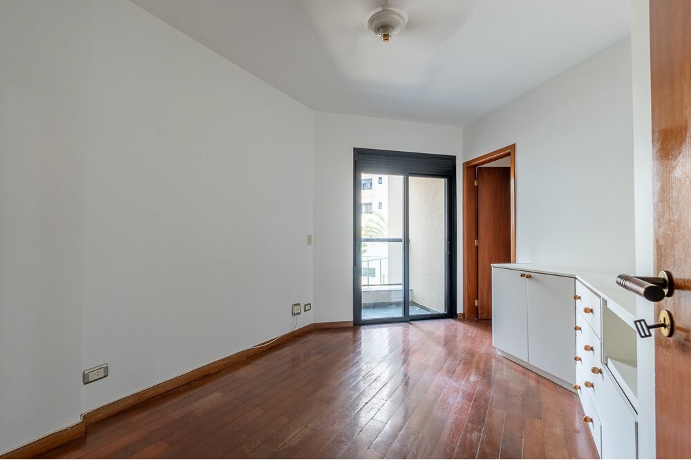 Residencial Multifamiliar de 4 quartos, 178m² no bairro Moema, em São Paulo | Eu Corretor