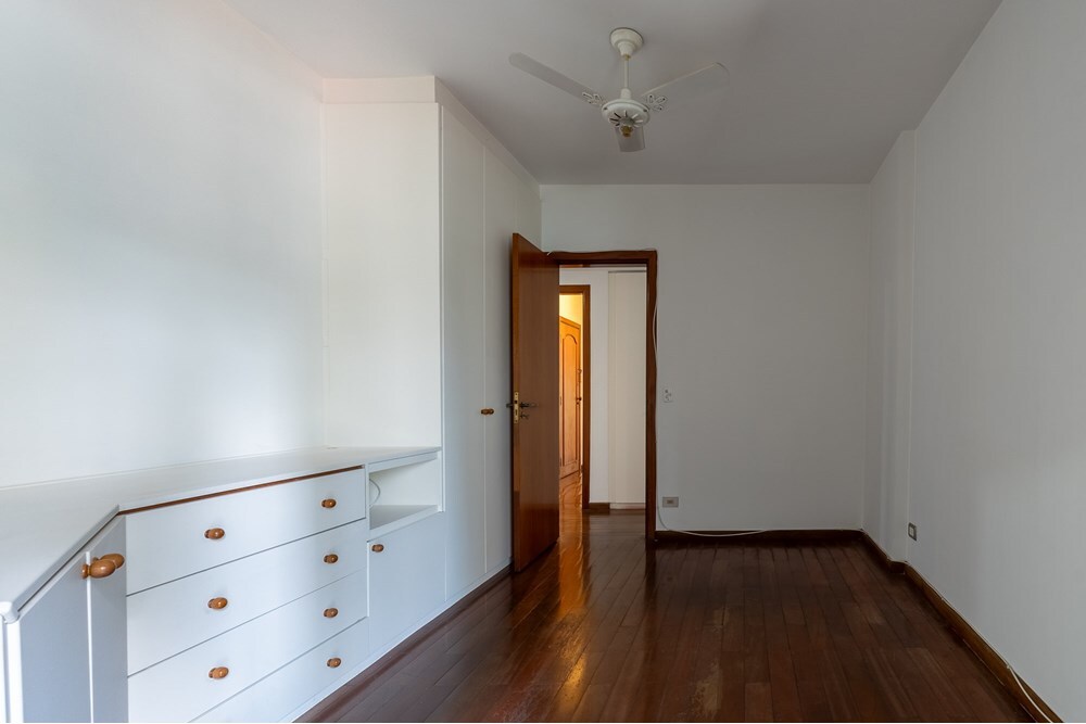 Residencial Multifamiliar de 4 quartos, 178m² no bairro Moema, em São Paulo | Eu Corretor