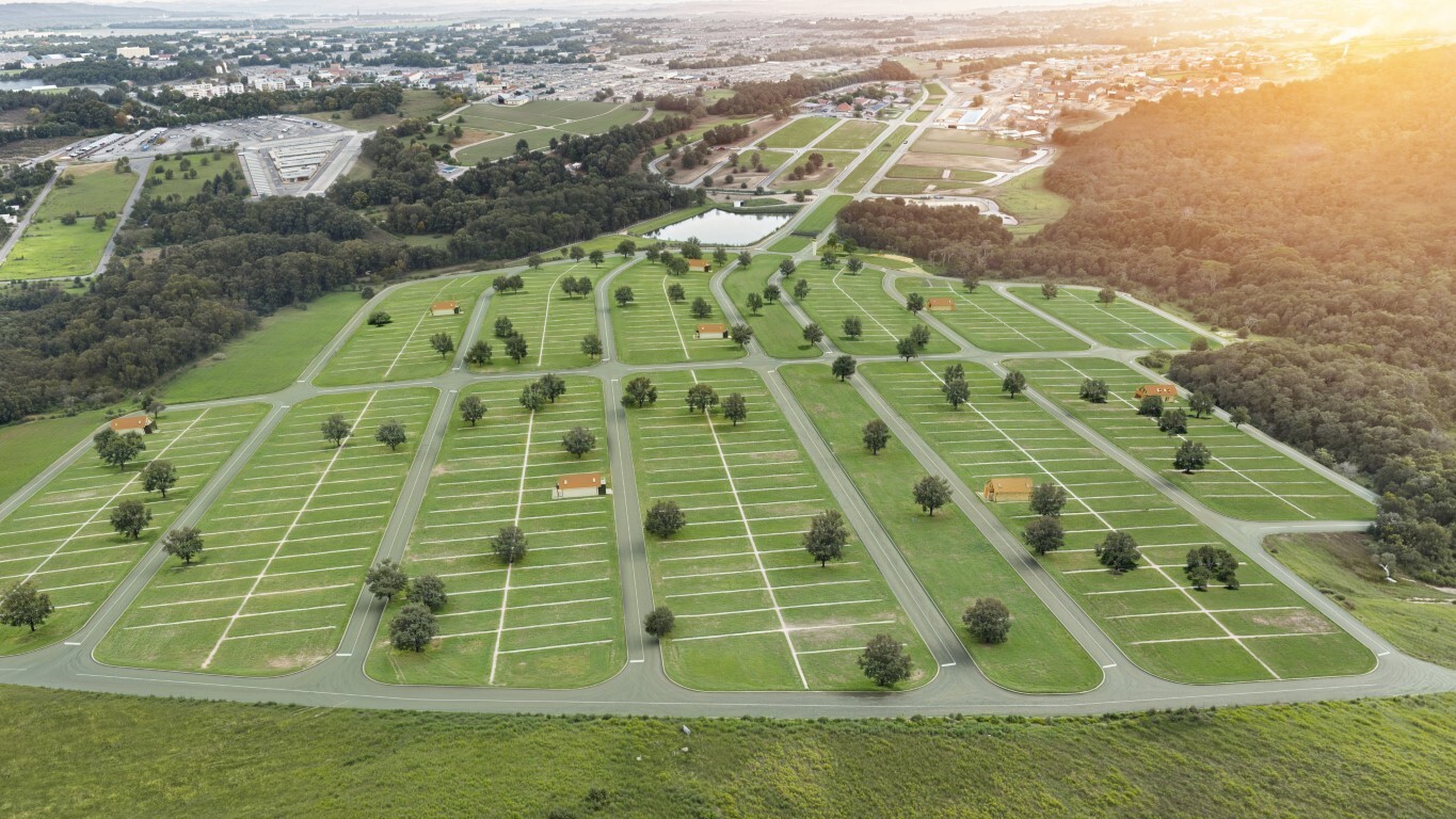 Residencial Multifamiliar de 250m² no bairro Centro, em Senador Canedo | Eu Corretor