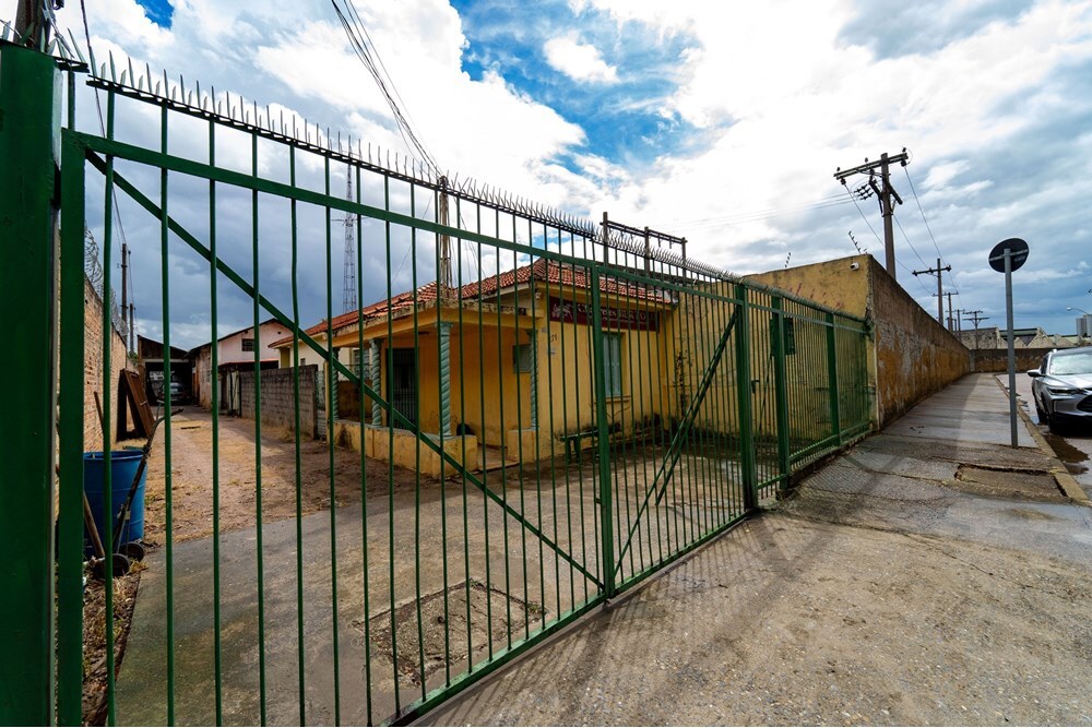 VNBDAG 271 Pavilhão 690591010-39 - REMAX Máxima Exclusividades