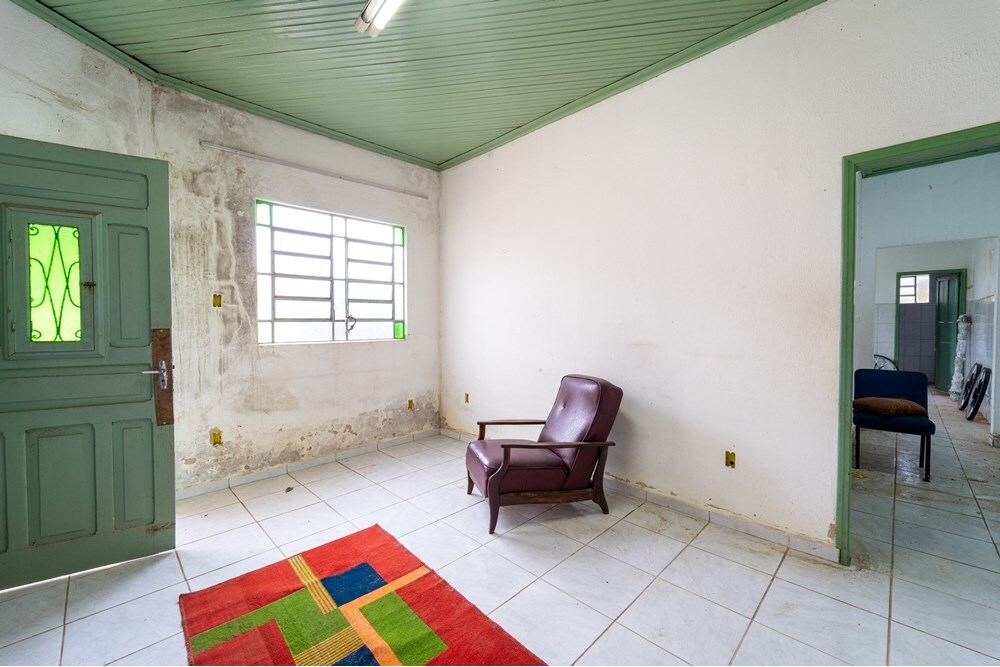 VNBDAG 271 Pavilhão 690591010-39 - REMAX Máxima Exclusividades