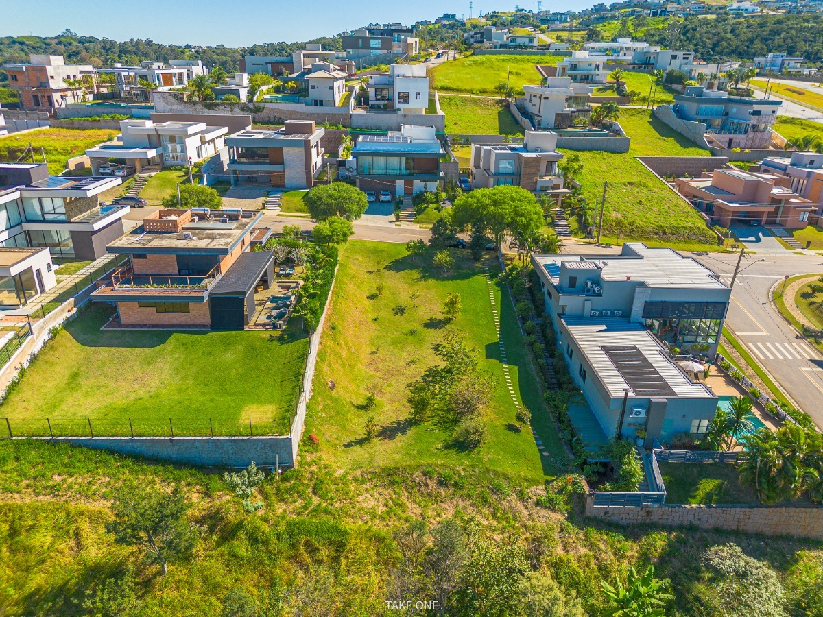 Residencial Multifamiliar de 800m² no bairro Monte Alegre, em Vinhedo | Eu Corretor