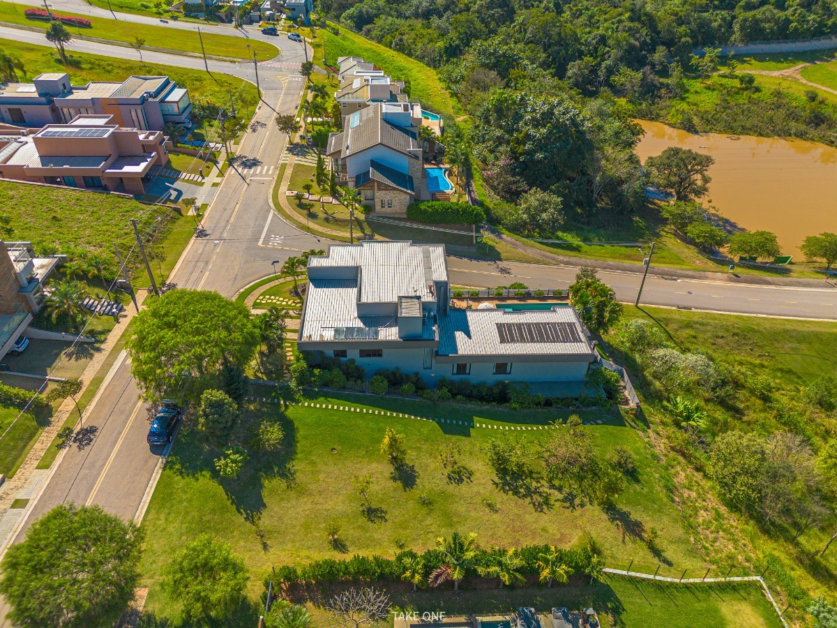 Residencial Multifamiliar de 800m² no bairro Monte Alegre, em Vinhedo | Eu Corretor