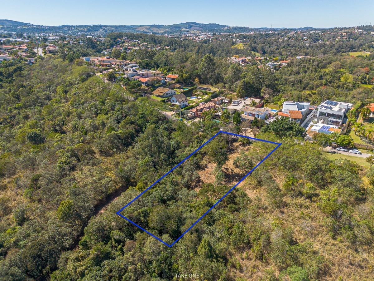 Residencial Multifamiliar de 943m² no bairro Vista Alegre, em Vinhedo | Eu Corretor