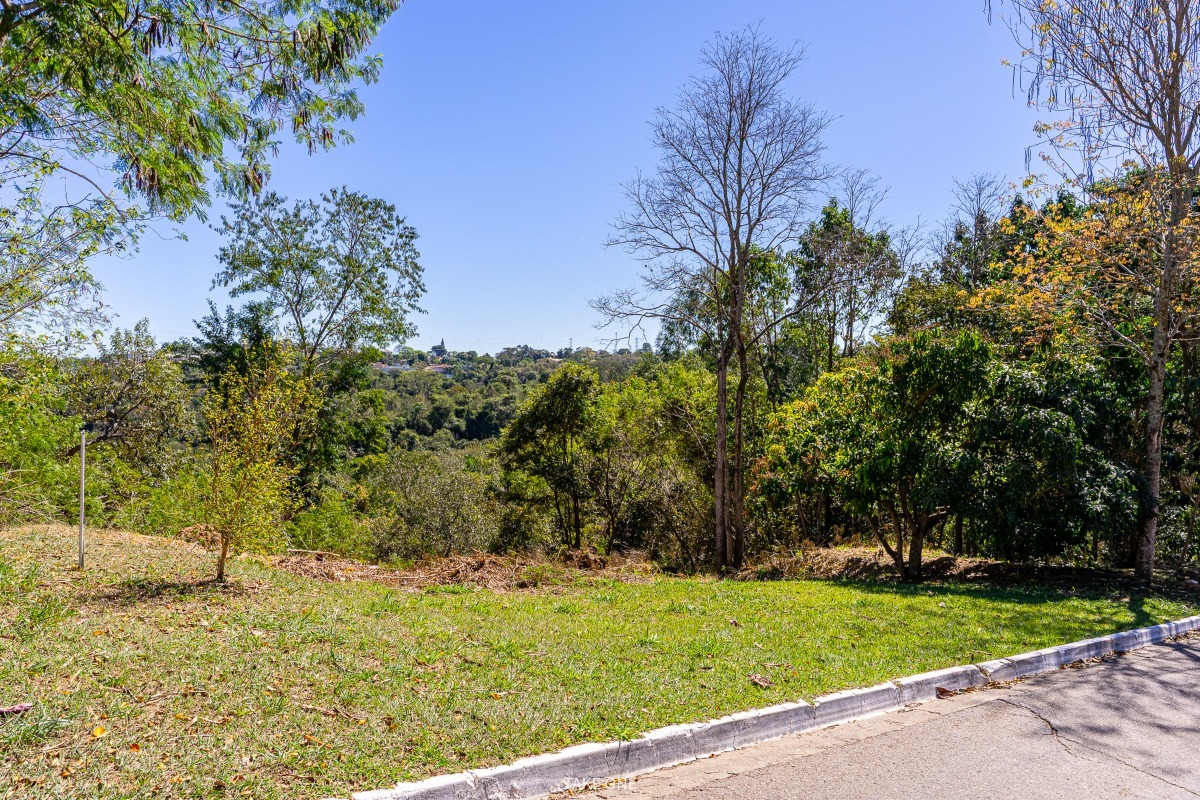 Residencial Multifamiliar de 943m² no bairro Vista Alegre, em Vinhedo | Eu Corretor