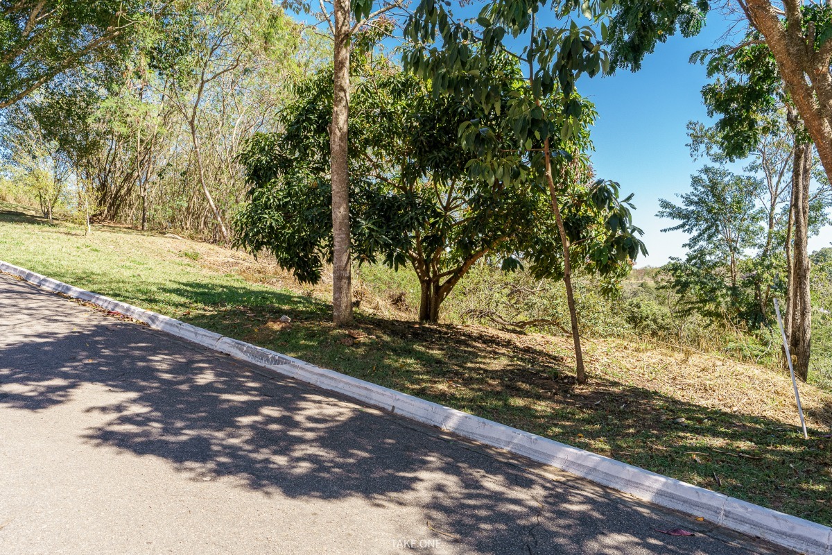 Residencial Multifamiliar de 943m² no bairro Vista Alegre, em Vinhedo | Eu Corretor