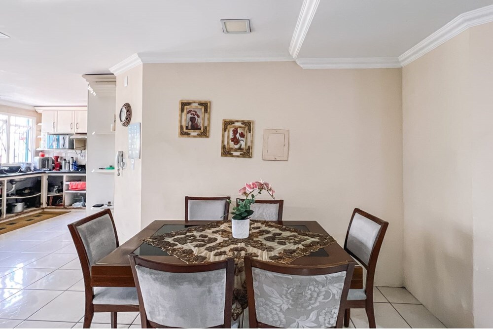 SLSSF 660 610241017-75 - REMAX 520 Exclusividades