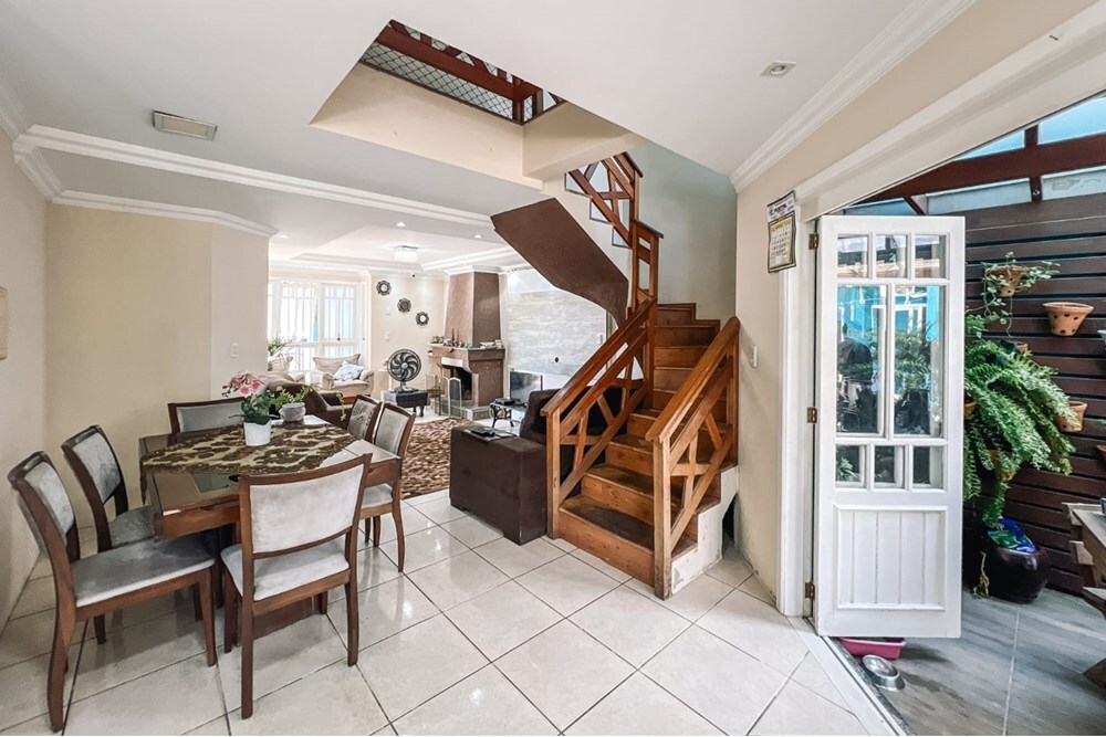 SLSSF 660 610241017-75 - REMAX 520 Exclusividades