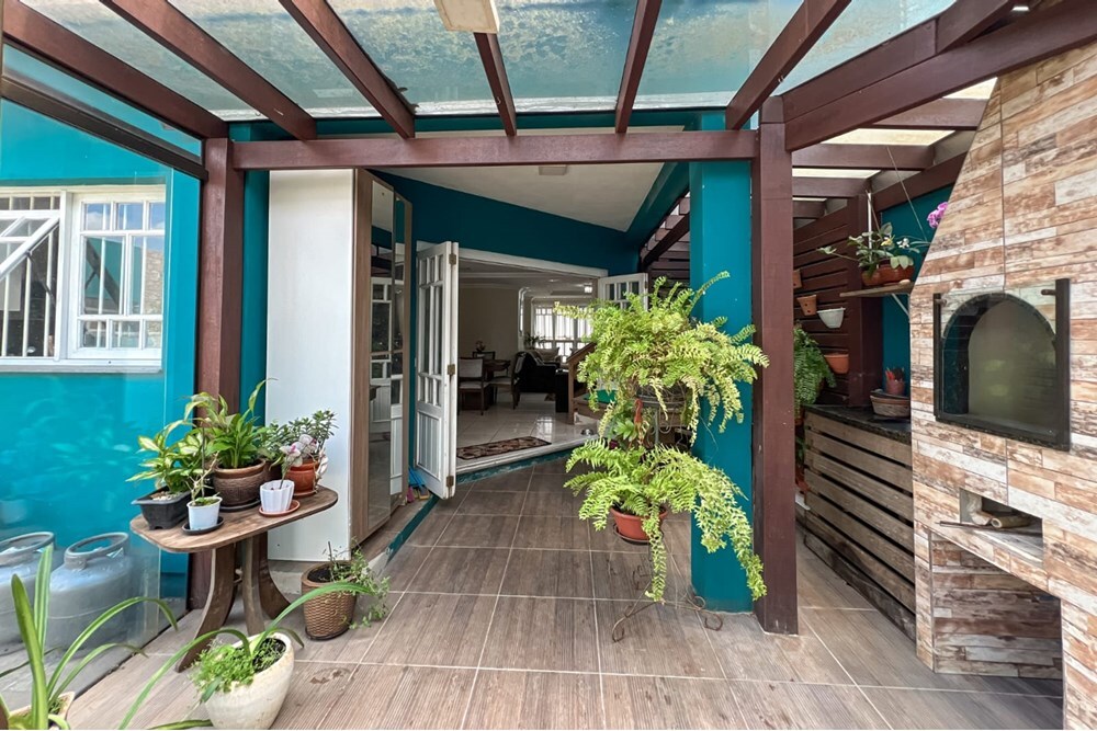 SLSSF 660 610241017-75 - REMAX 520 Exclusividades