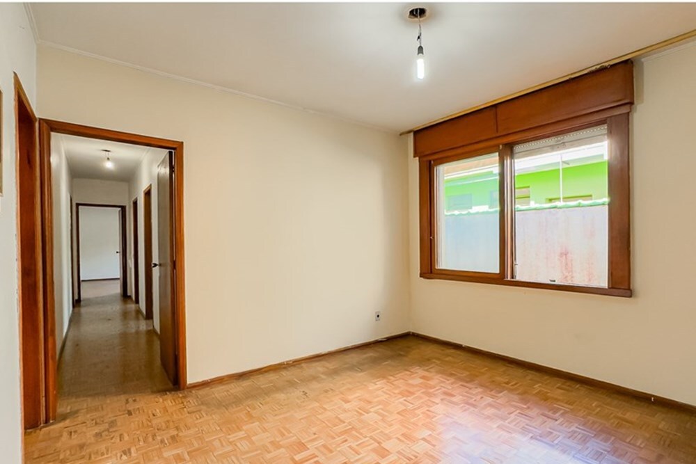 Residencial Multifamiliar de 3 quartos, 200m² no bairro Jardim Lindóia, em Porto Alegre | Eu Corretor