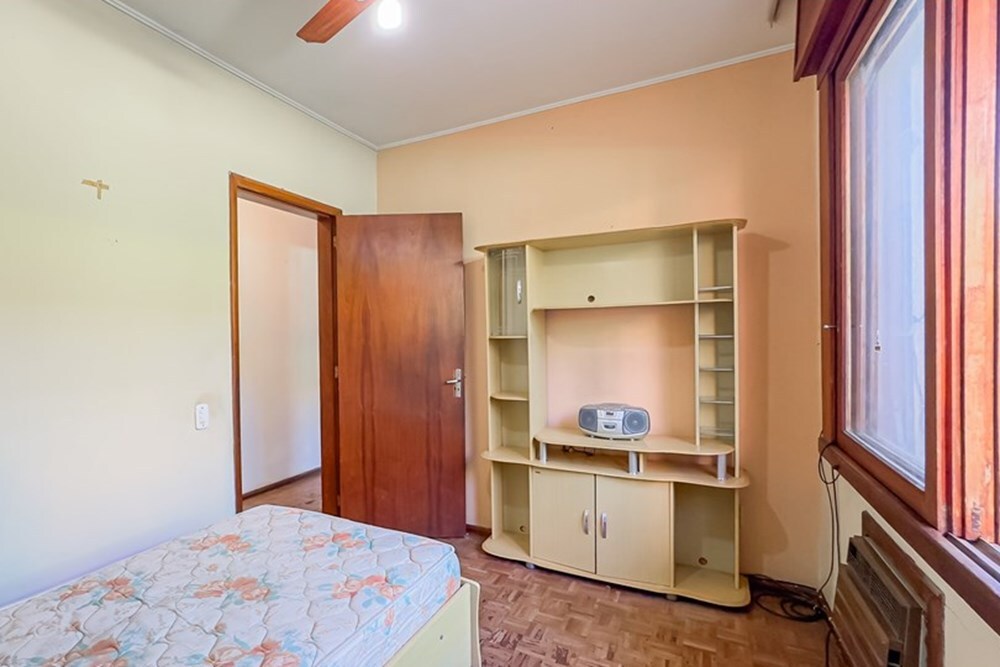 Residencial Multifamiliar de 3 quartos, 200m² no bairro Jardim Lindóia, em Porto Alegre | Eu Corretor