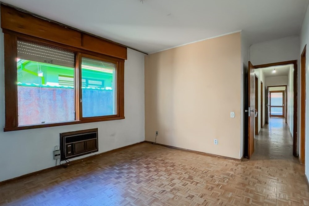 Residencial Multifamiliar de 3 quartos, 200m² no bairro Jardim Lindóia, em Porto Alegre | Eu Corretor