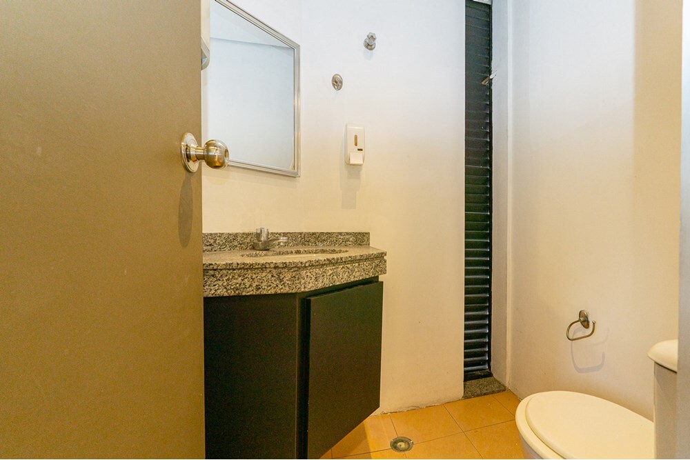 VOF 929 Sala 601131015-69 - REMAX Ares Exclusividades