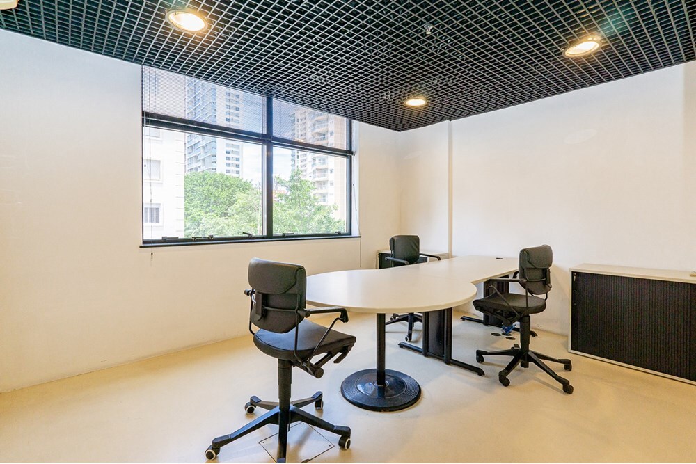 VOF 929 Sala 601131015-69 - REMAX Ares Exclusividades