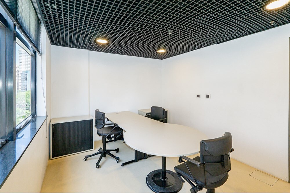 VOF 929 Sala 601131015-69 - REMAX Ares Exclusividades