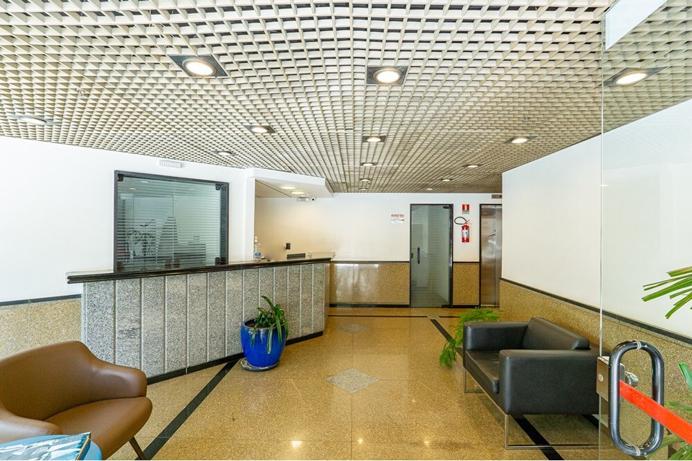 VOF 929 Sala 601131015-69 - REMAX Ares Exclusividades