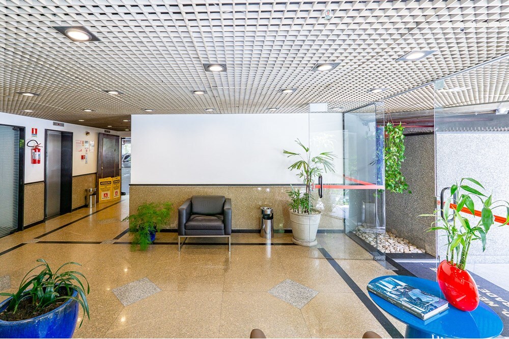 VOF 929 Sala 601131015-69 - REMAX Ares Exclusividades