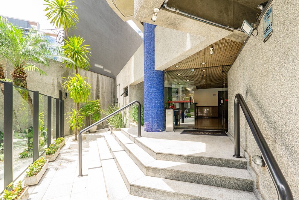 VOF 929 Sala 601131015-69 - REMAX Ares Exclusividades