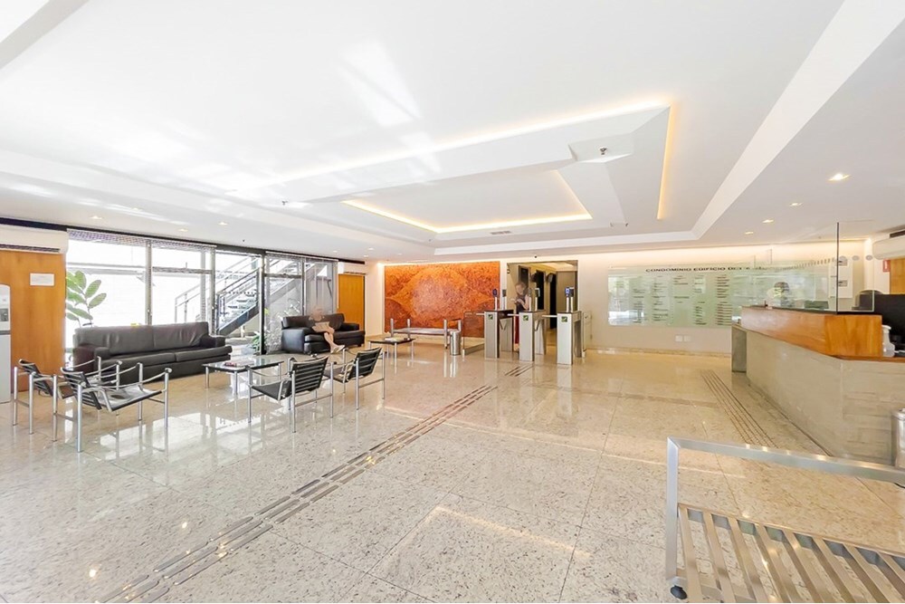 SCA 672 Sala 601081007-90 - REMAX Lepex Exclusividades