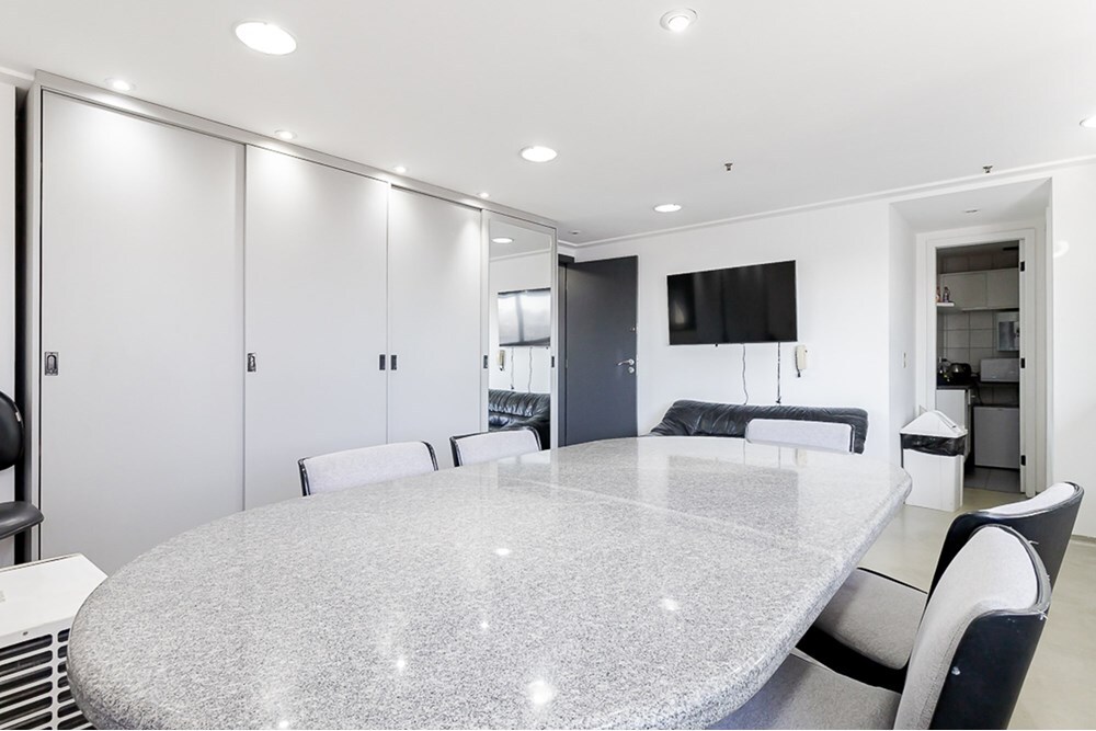 SCA 672 Sala 601081007-90 - REMAX Lepex Exclusividades