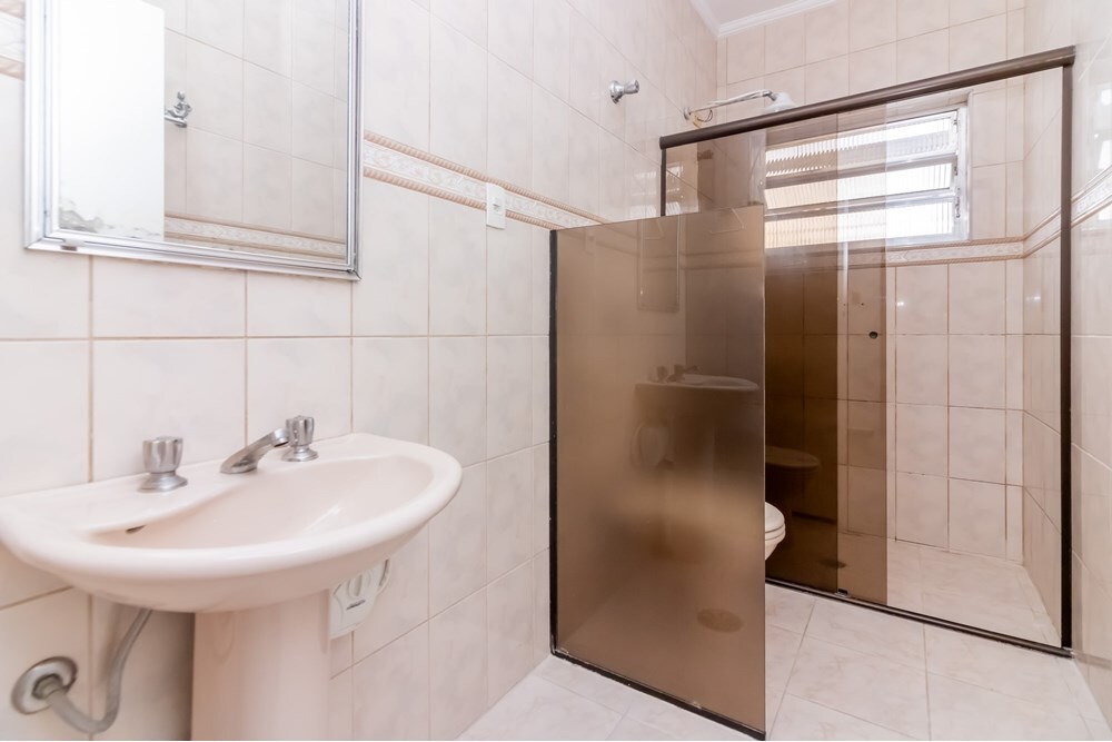 AJG 578 Apto 601721013-22 - REMAX Front Exclusividades AJG 578 Apto 601721013-22 - REMAX Front Exclusividades