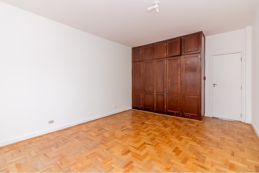 AJG 578 Apto 601721013-22 - REMAX Front Exclusividades AJG 578 Apto 601721013-22 - REMAX Front Exclusividades