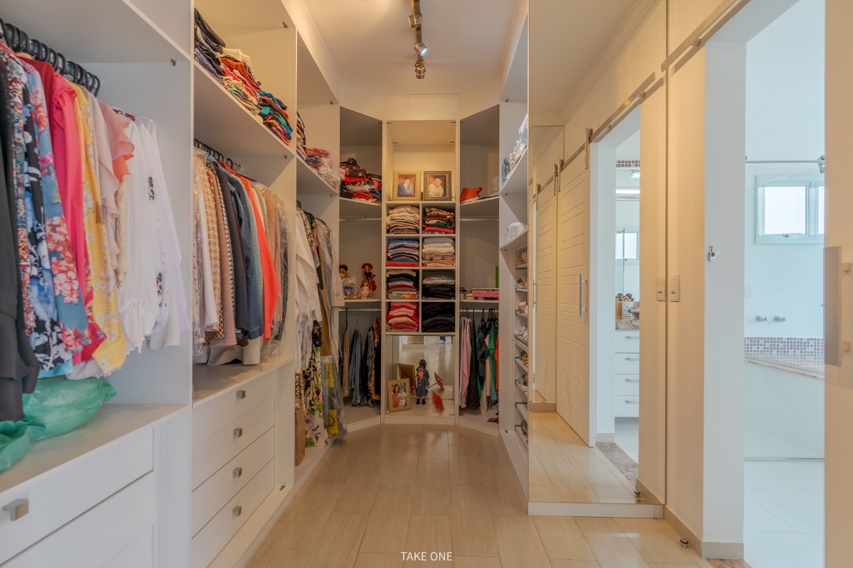 Residencial Multifamiliar de 5 quartos, 499m² no bairro Marambaia, em Vinhedo | Eu Corretor