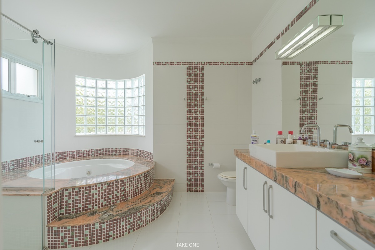 Residencial Multifamiliar de 5 quartos, 499m² no bairro Marambaia, em Vinhedo | Eu Corretor