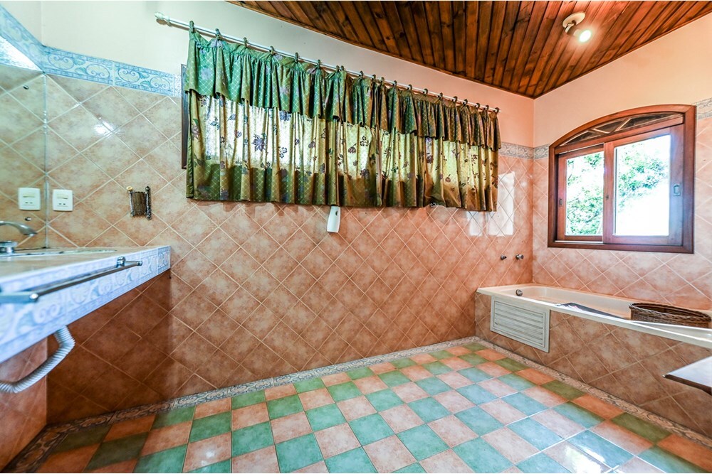 Residencial Multifamiliar de 4 quartos, 329m² no bairro Ipanema, em Porto Alegre | Eu Corretor