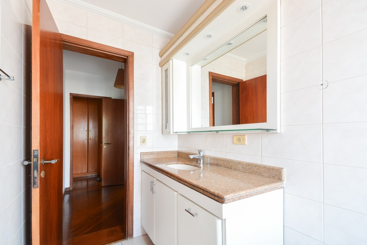 Residencial Multifamiliar de 3 quartos, 214m² no bairro Bosque da Saúde, em São Paulo | Eu Corretor