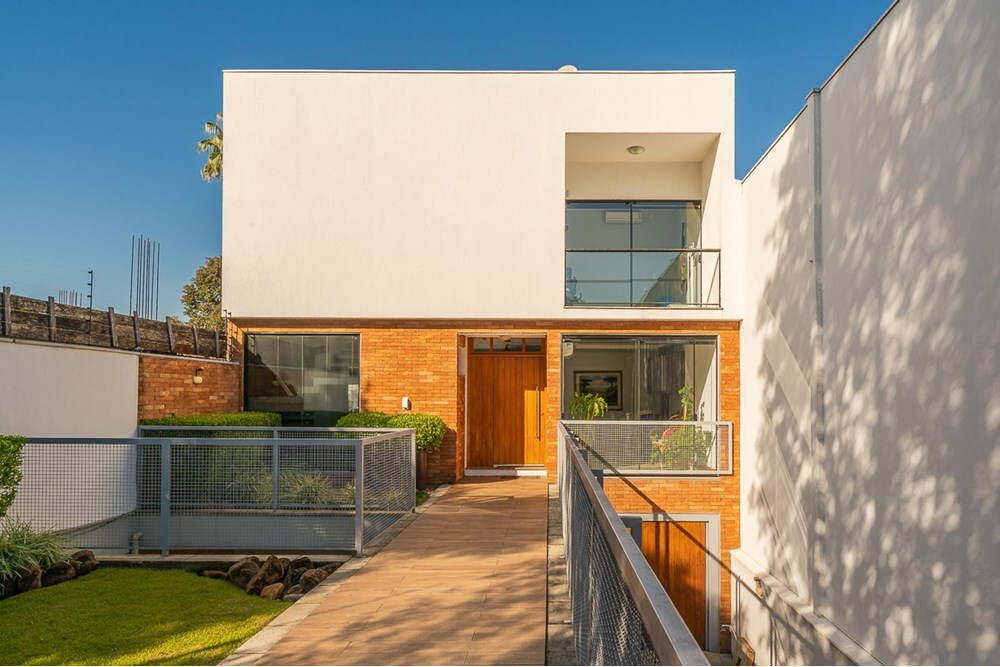 Residencial Multifamiliar de 2 quartos, 318m² no bairro Medianeira, em Porto Alegre | Eu Corretor