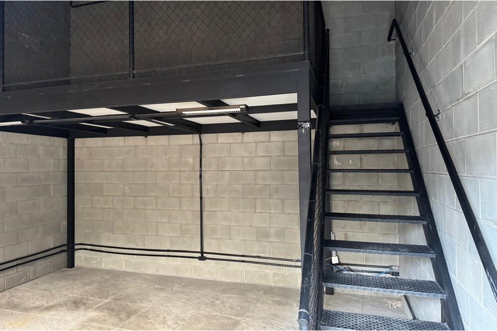 JVDVL 294 Pavilhão 601481005-176 - REMAX Comunità Exclusividades