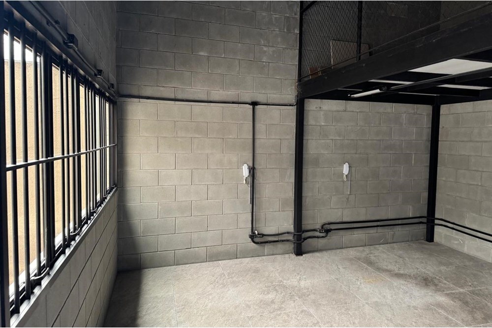 JVDVL 294 Pavilhão 601481005-176 - REMAX Comunità Exclusividades