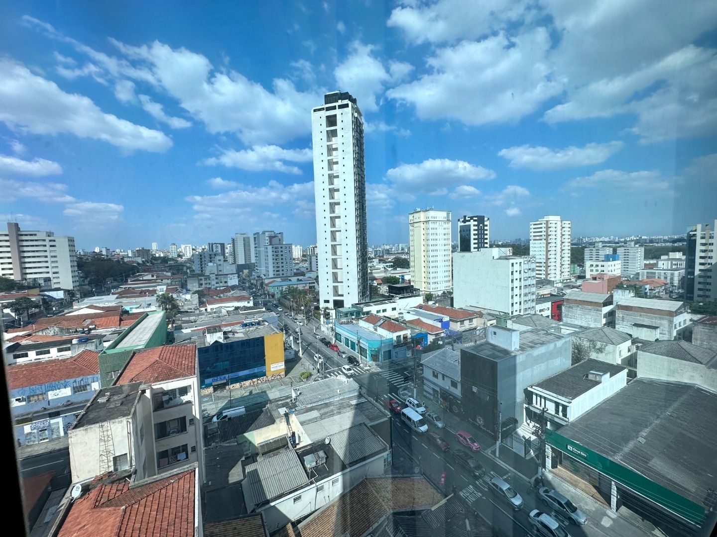 Vari Santana Sala CJ0690 - Oui Imóveis Exclusividades