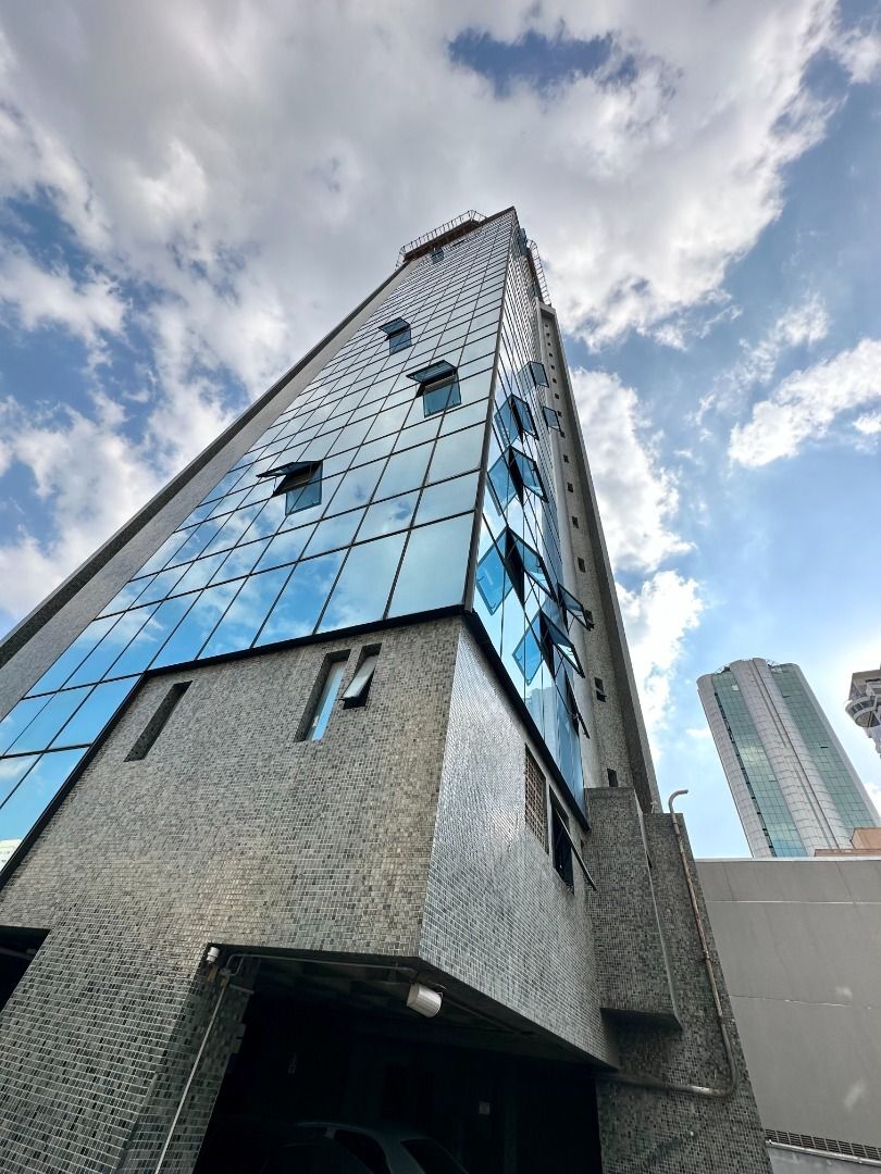 Vari Santana Sala CJ0690 - Oui Imóveis Exclusividades