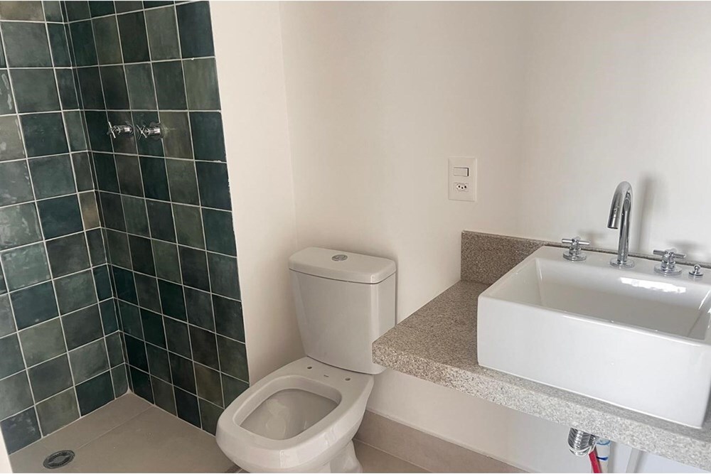 BS 430 Apto 601361051-17 - REMAX Trio Exclusividades