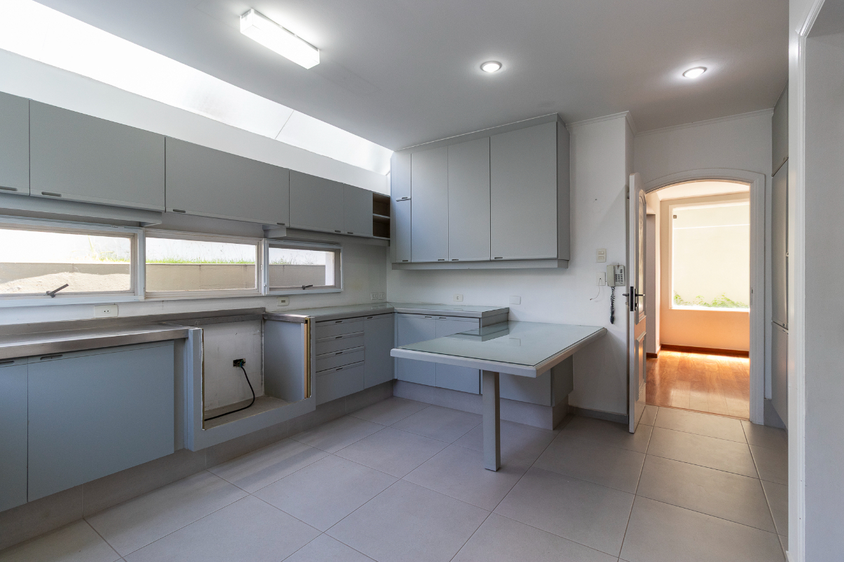 Residencial Multifamiliar de 4 quartos, 260m² no bairro Jardim Morumbi, em São Paulo | Eu Corretor