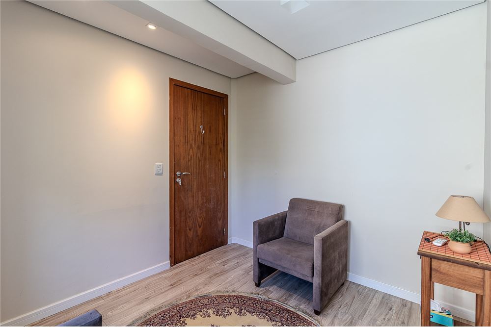 Comercial de 39m² no bairro Moinhos de Vento, em Porto Alegre | Eu Corretor