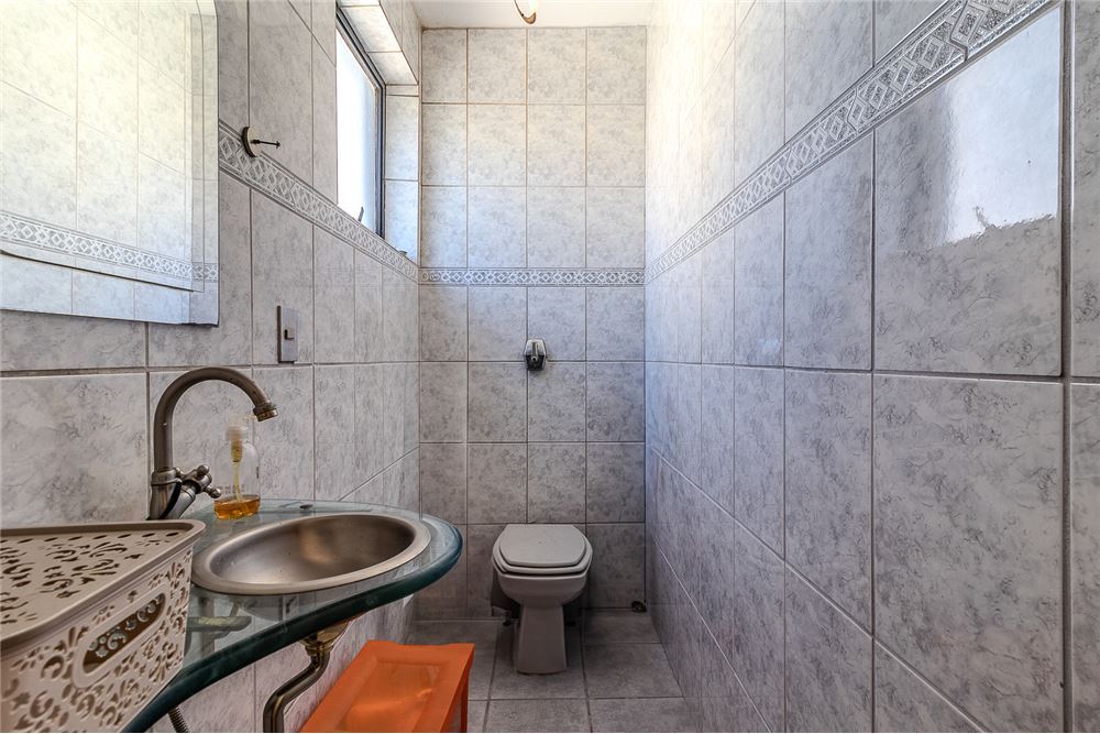 Comercial de 39m² no bairro Moinhos de Vento, em Porto Alegre | Eu Corretor