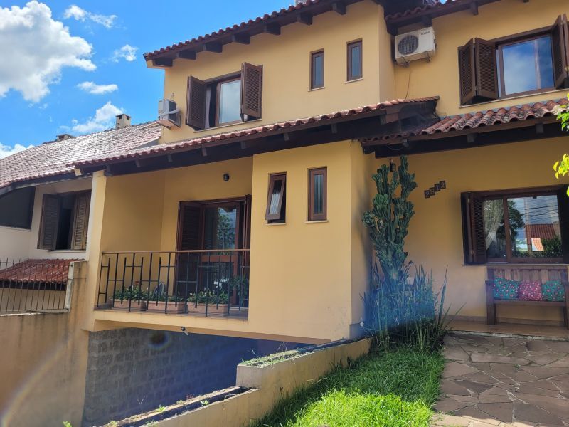 Residencial Multifamiliar de 3 quartos, 287m² no bairro Tristeza, em Porto Alegre | Eu Corretor