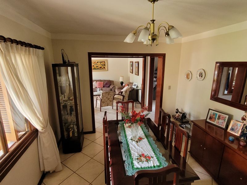 Residencial Multifamiliar de 3 quartos, 287m² no bairro Tristeza, em Porto Alegre | Eu Corretor