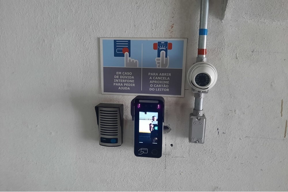 HA 1814 Sala 601081062-20 - REMAX Lepex Exclusividades