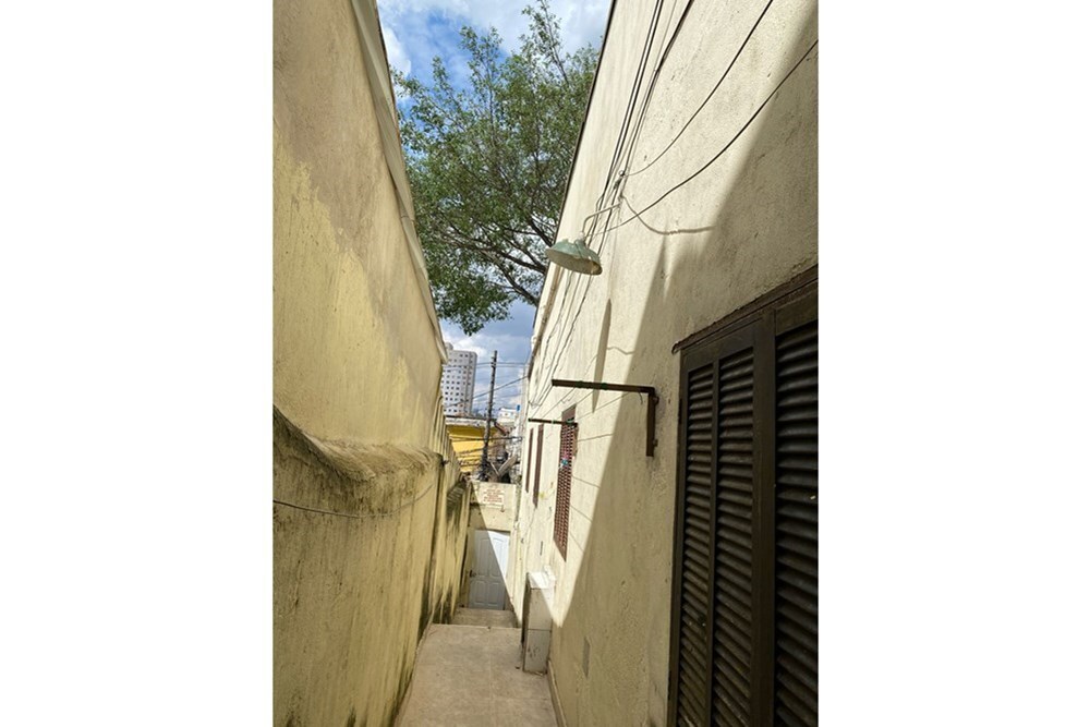 ABDA 110 601261073-40 - REMAX Terra Exclusividades